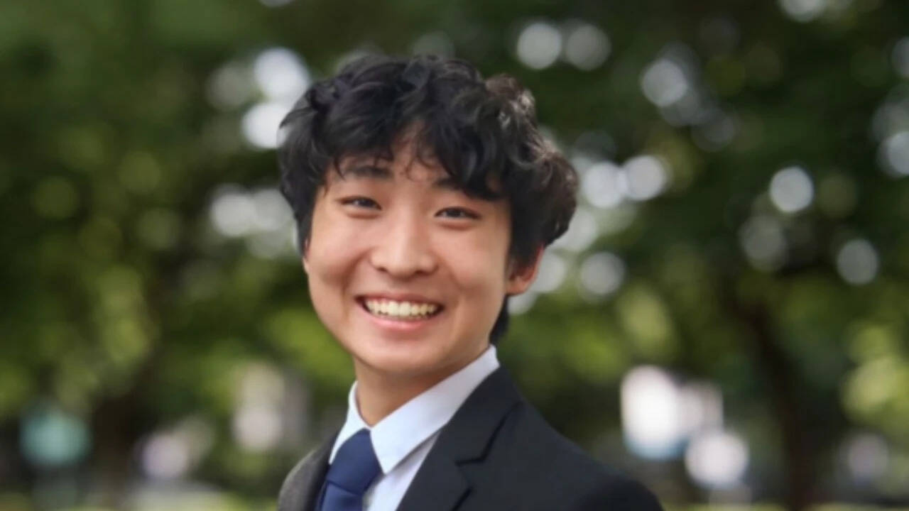17-year-old builds 170 AI glasses to help blind navigate after grandma lost sight