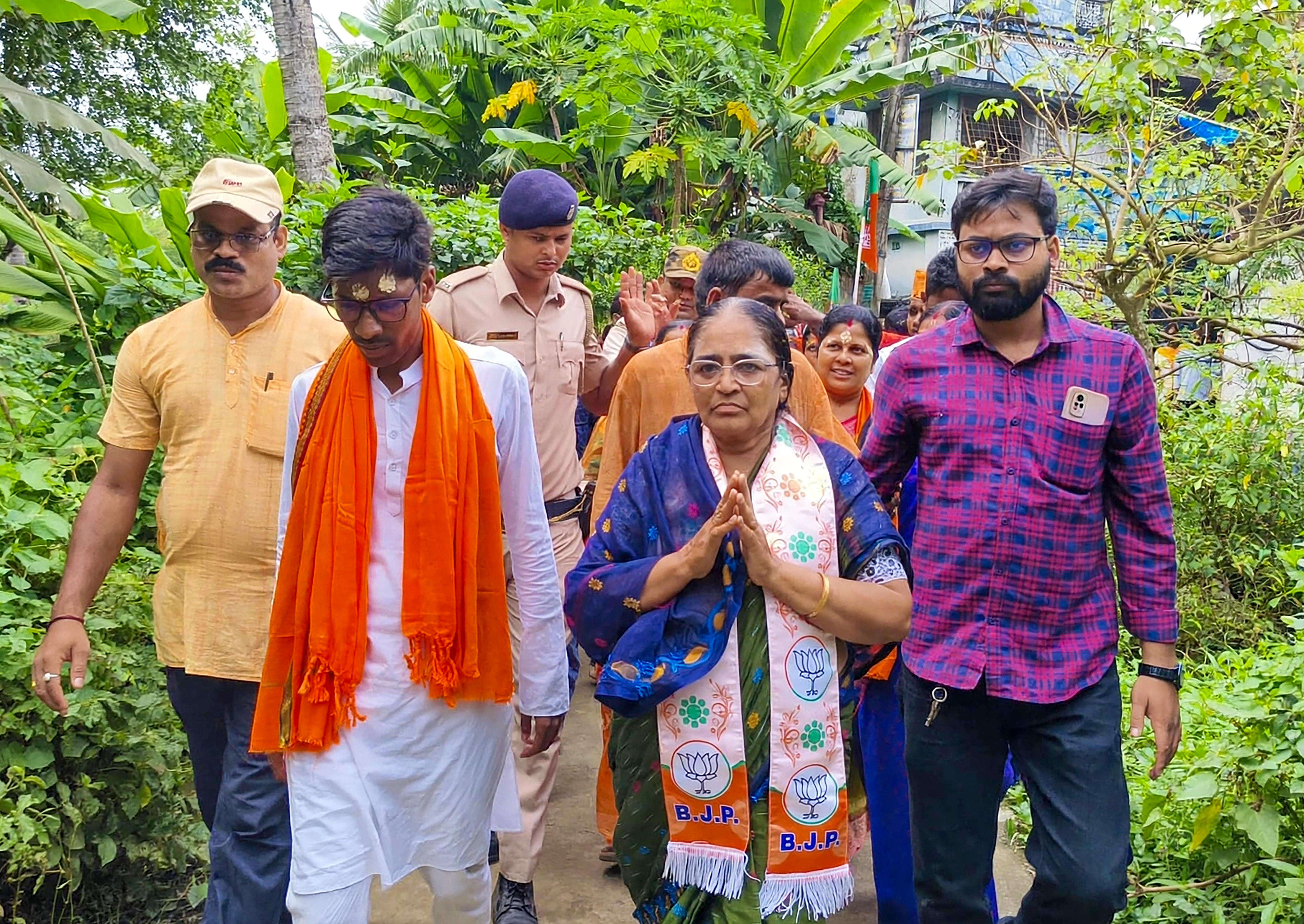 Nandigram Bypoll Campaign Highlights Opposition Absence and Ruling Party Dominance
