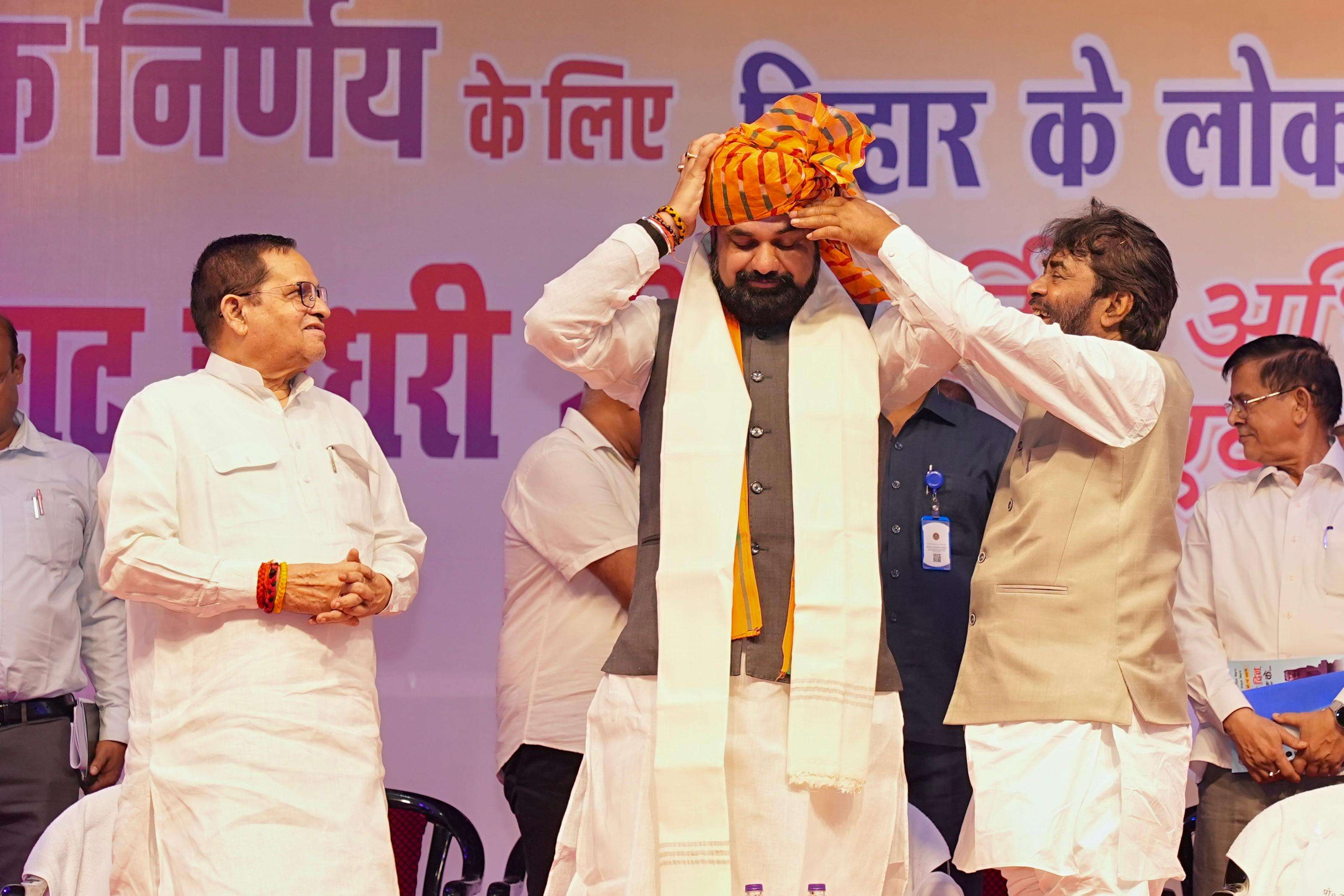 Bihar Chief Minister Pledges Direct Negotiations to Resolve Unaided Teacher Grievances