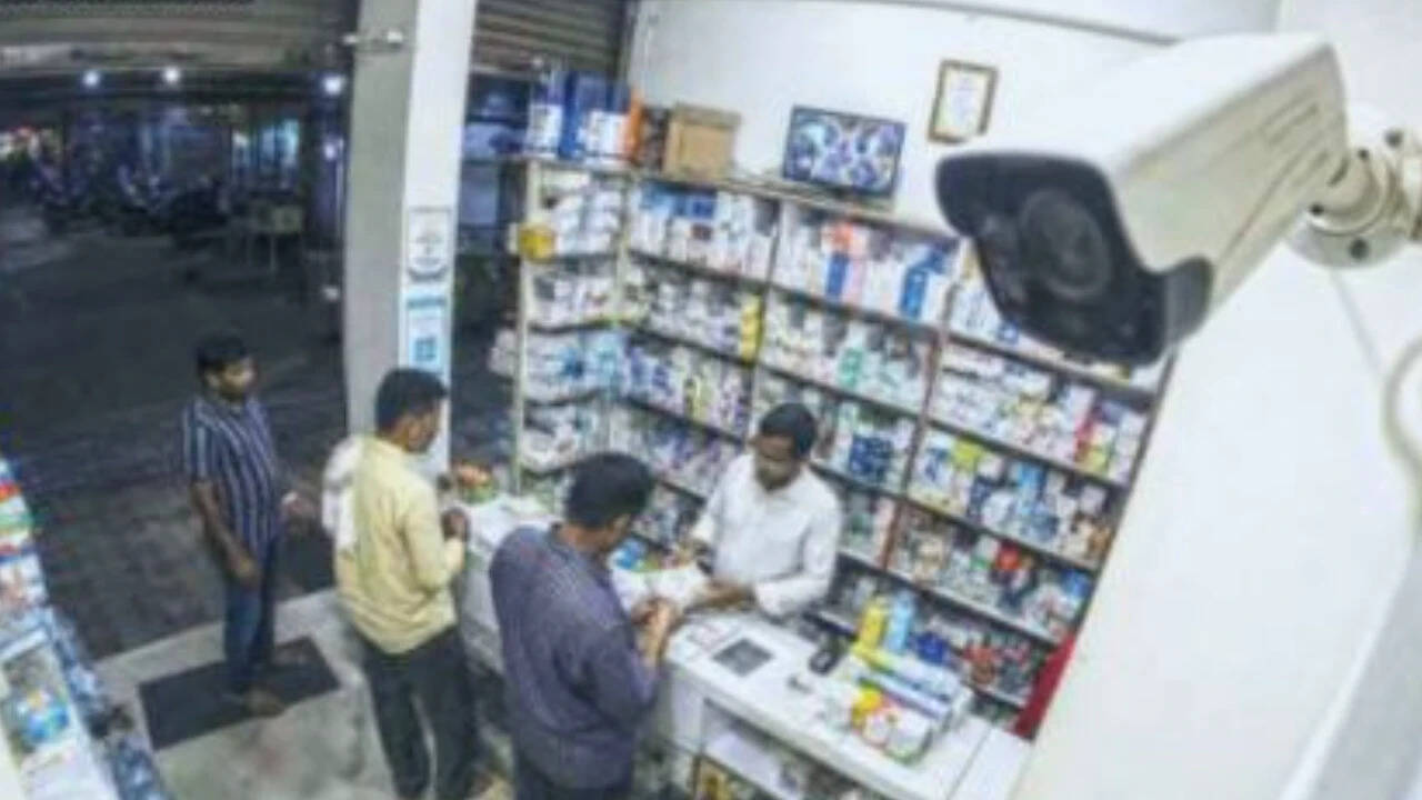 Delhi Chemists Push Back Against Mandatory Surveillance Proposals