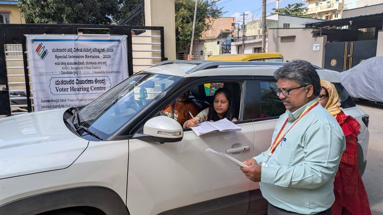 Political Machinery Mobilizes Across Bengaluru As Electorate Floods Local Offices Following Mass Issuance of Special Notices