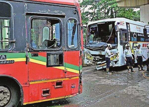 Bus Collision and Fire in Mulund Disrupts Mumbai Suburban Transit