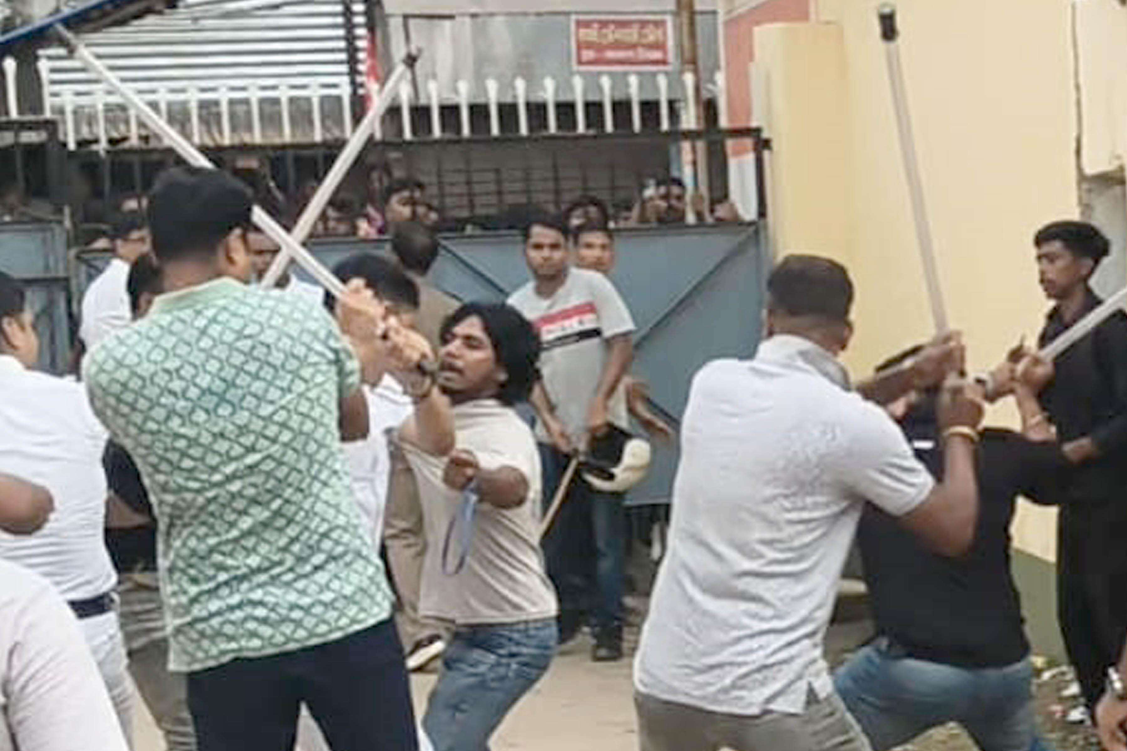 Political Tensions Escalate at Bhangar College Following Student Protests Against Visiting Opposition Figures