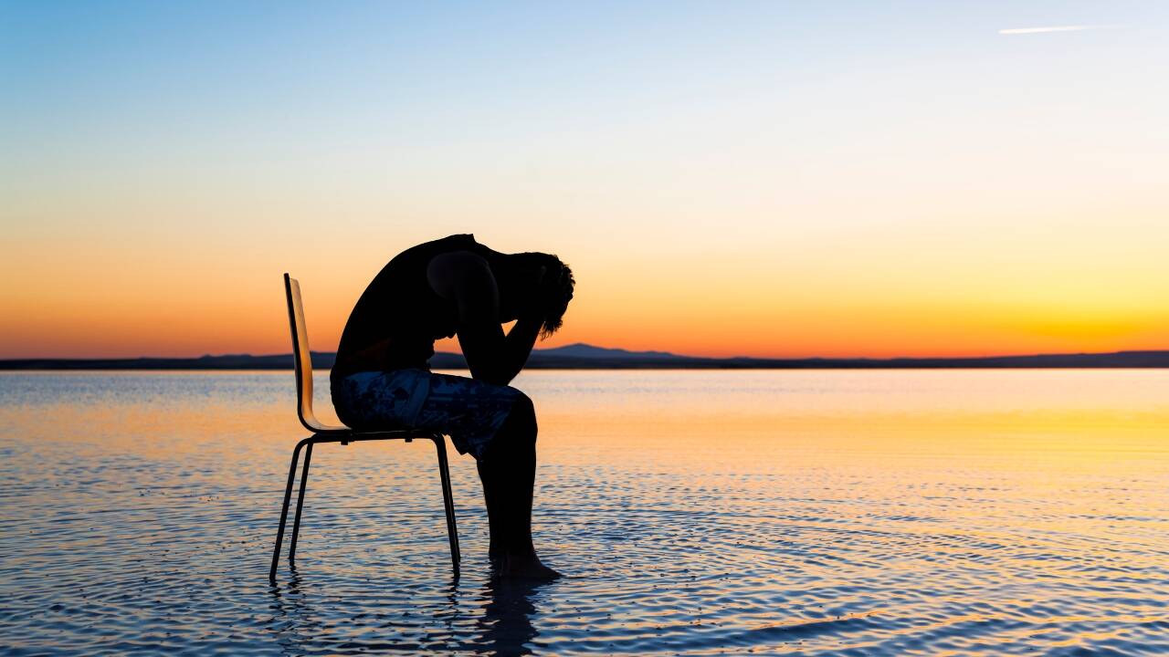 Signs You’re Over-Pleasing Others: Guide lists 5 subtle patterns; helps you reclaim yourself