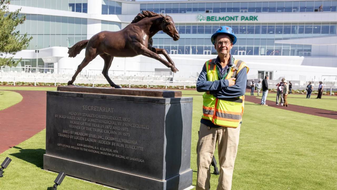 Horse racing fan turns $2 bets into $500K, helps rebuild Belmont Park