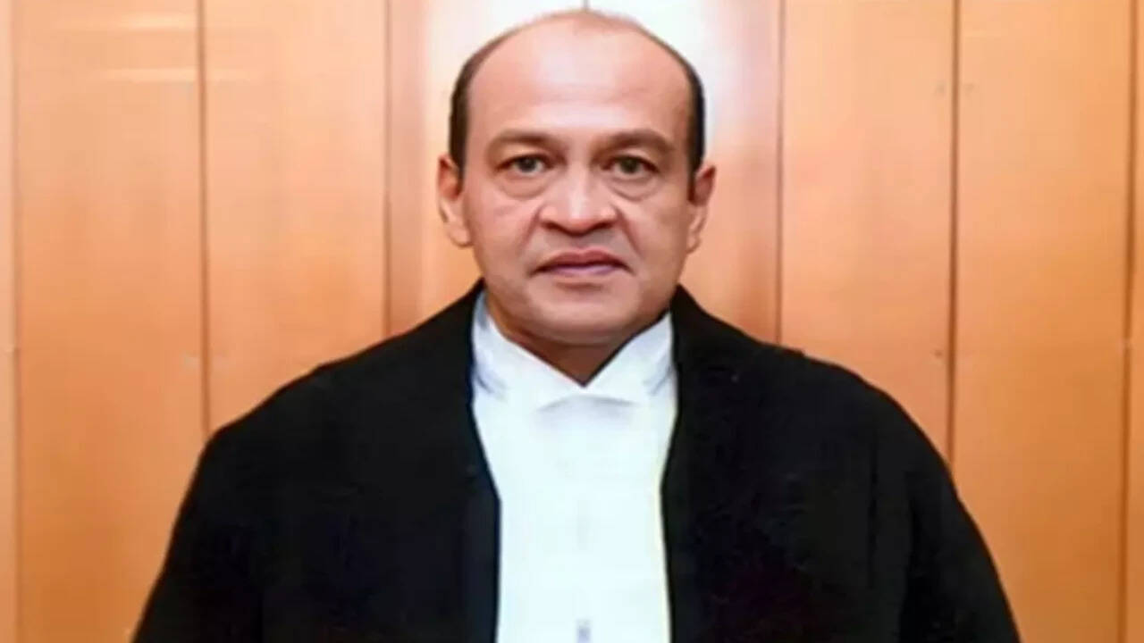 Delhi High Court Declines to Hear FIR Against Former Judge