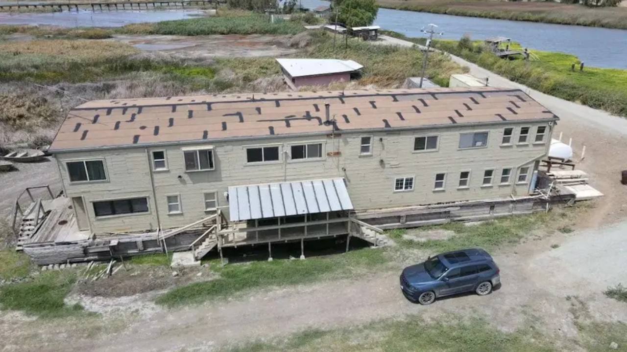 California hunting club lists 400-acre private island for $1.5 million