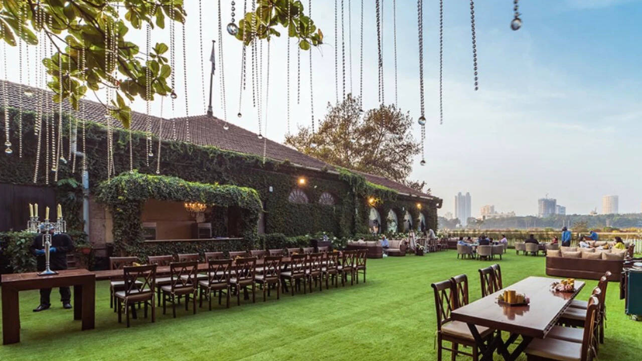 'Blood-stained ice, cockroaches': Mumbai's iconic Gallops restaurant loses licence