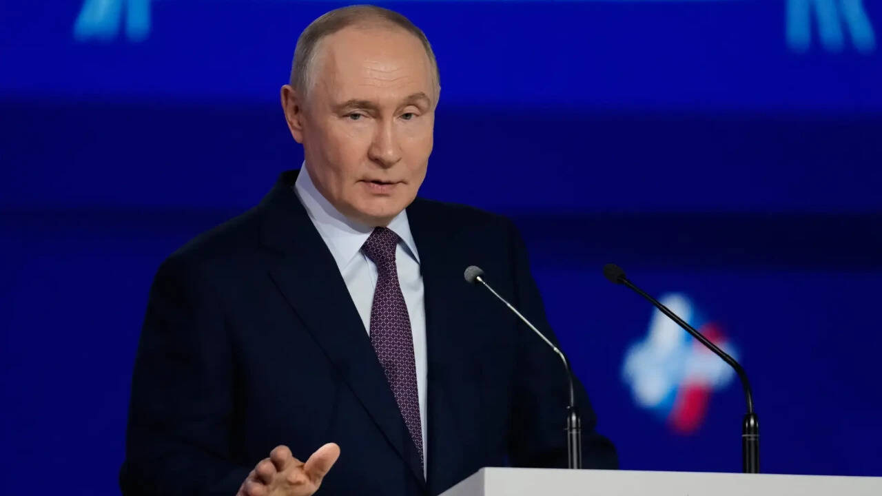 Putin says record turnout shows Russians back his military agenda in Ukraine