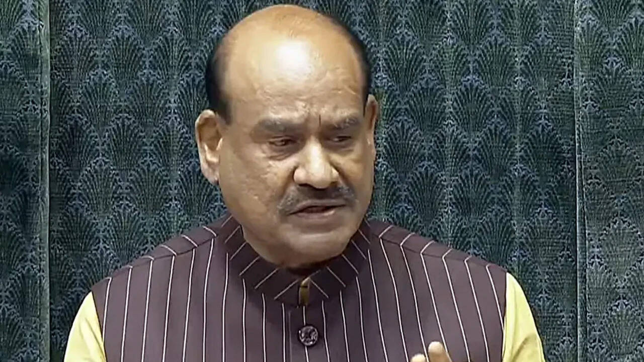 Cannot direct Speaker but expect early ruling on TMC rebels: Supreme Court