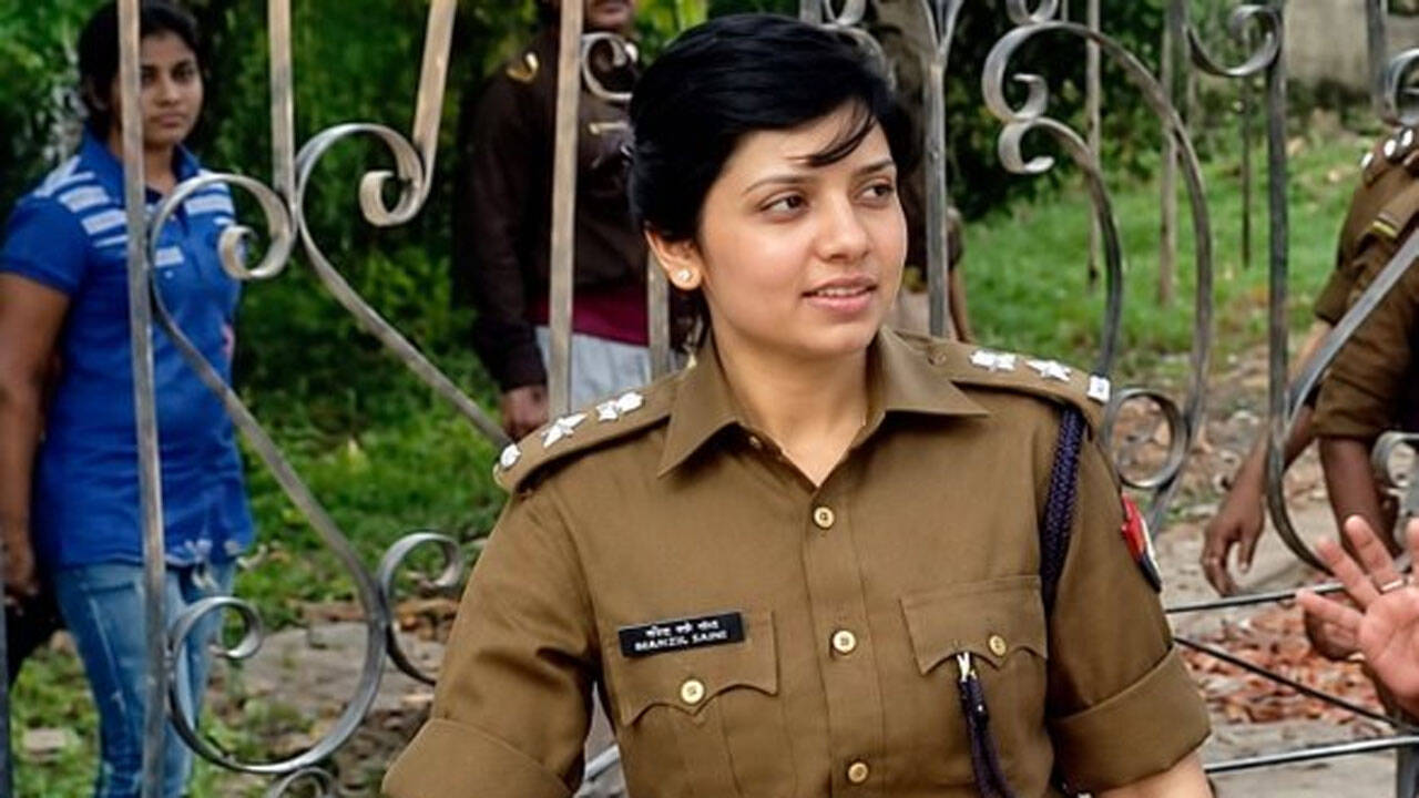 IPS officer Manzil Saini cleared UPSC while pregnant, later won gallantry medal