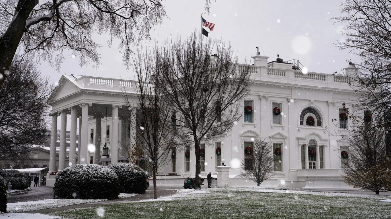 White House bars Politico reporter again despite judge's access order