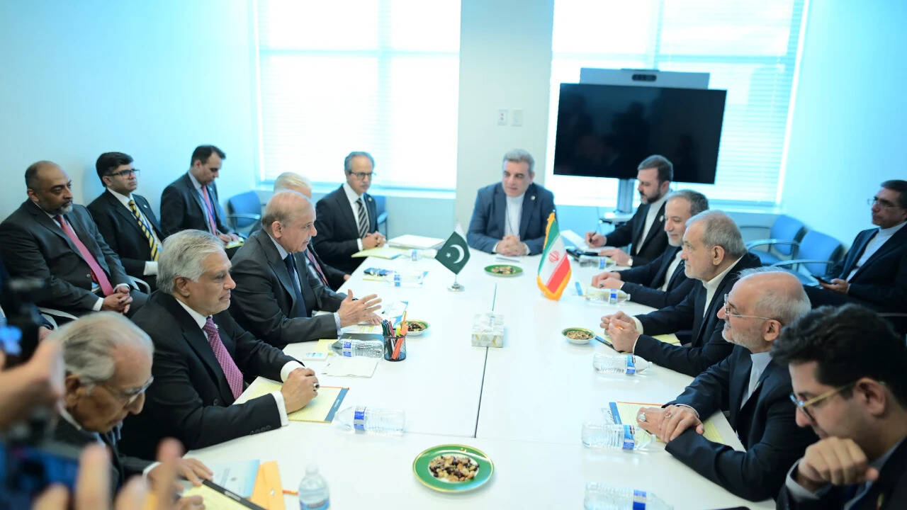 Shehbaz-Pezeshkian meet in New York, Pak pushes de-escalation, Islamabad MoU