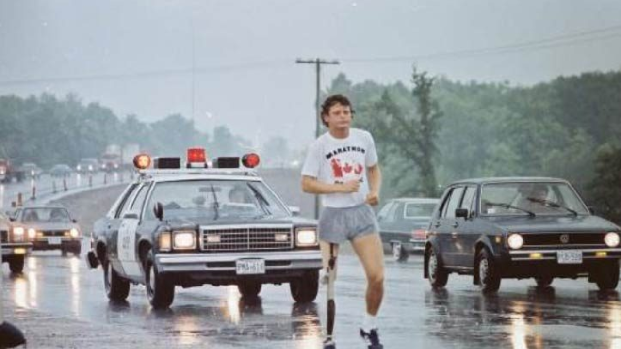 Meet Terry Fox: He lost his leg to cancer, then ran 5,373 km across Canada
