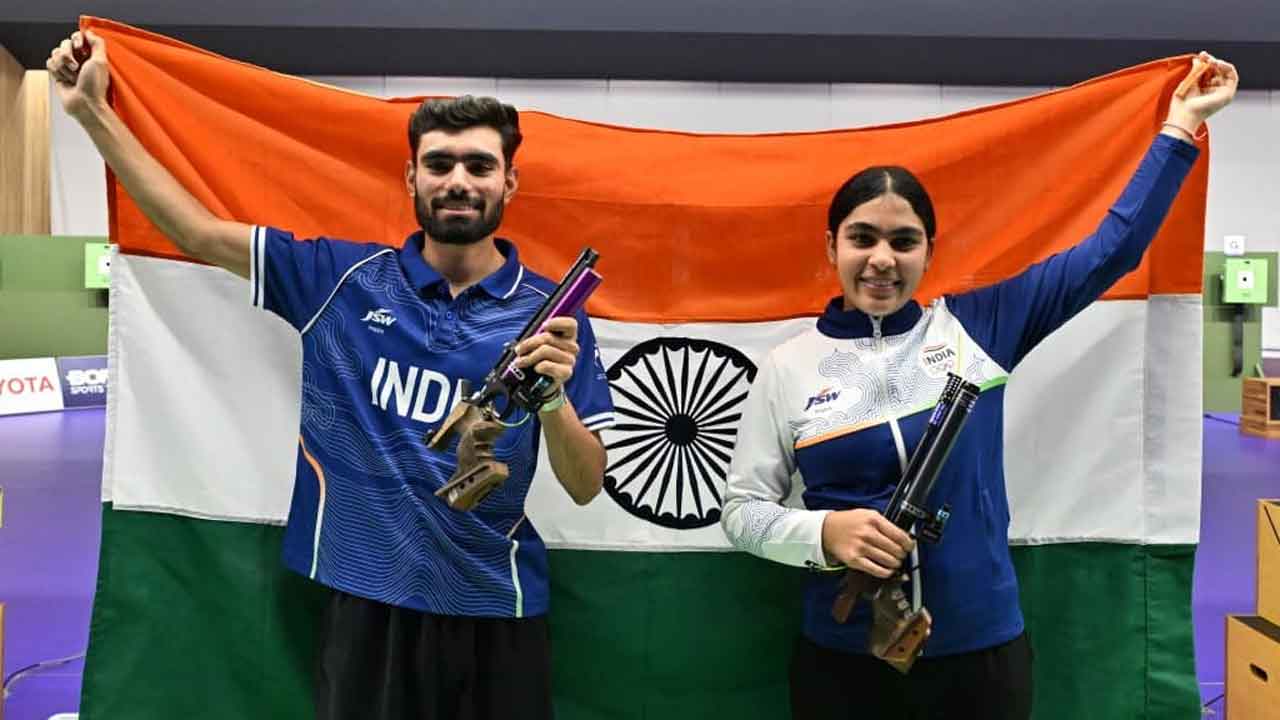 Kamaljeet and Suruchi Inder Singh win 10m air pistol mixed team gold at Asian Games