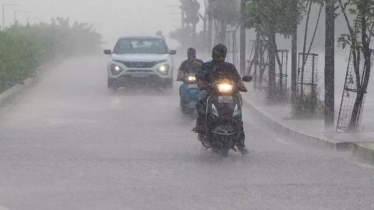 Weather tomorrow: IMD predicts heavy rain, thunderstorms across north India
