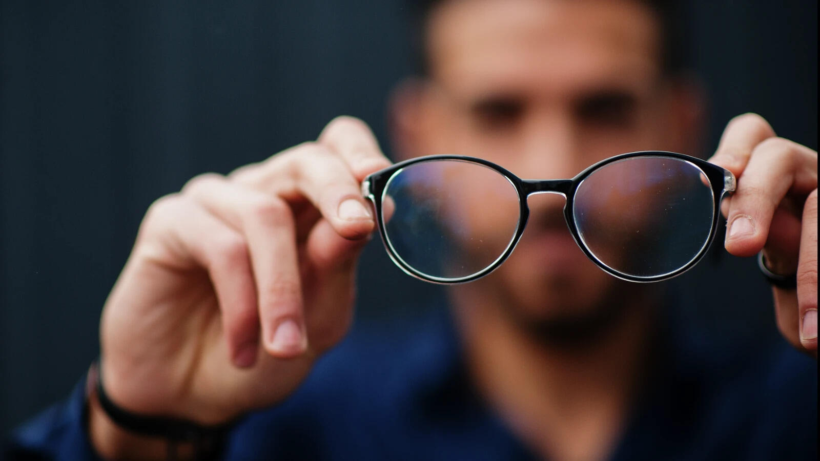 World Retina Day: Seeing a dark curtain or shadow in your vision?