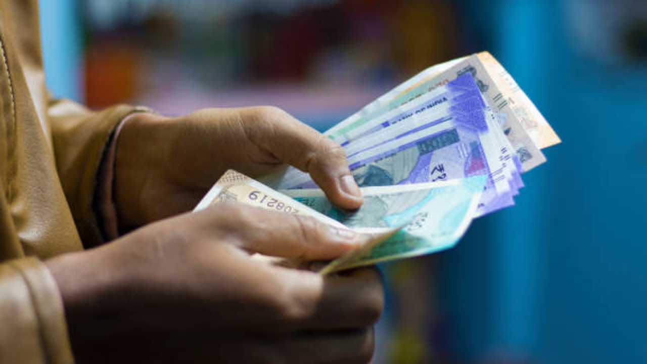 Bank strike from Sept 28–30 meets month-end: 5 easy money tasks to finish before bank branches shut for three days