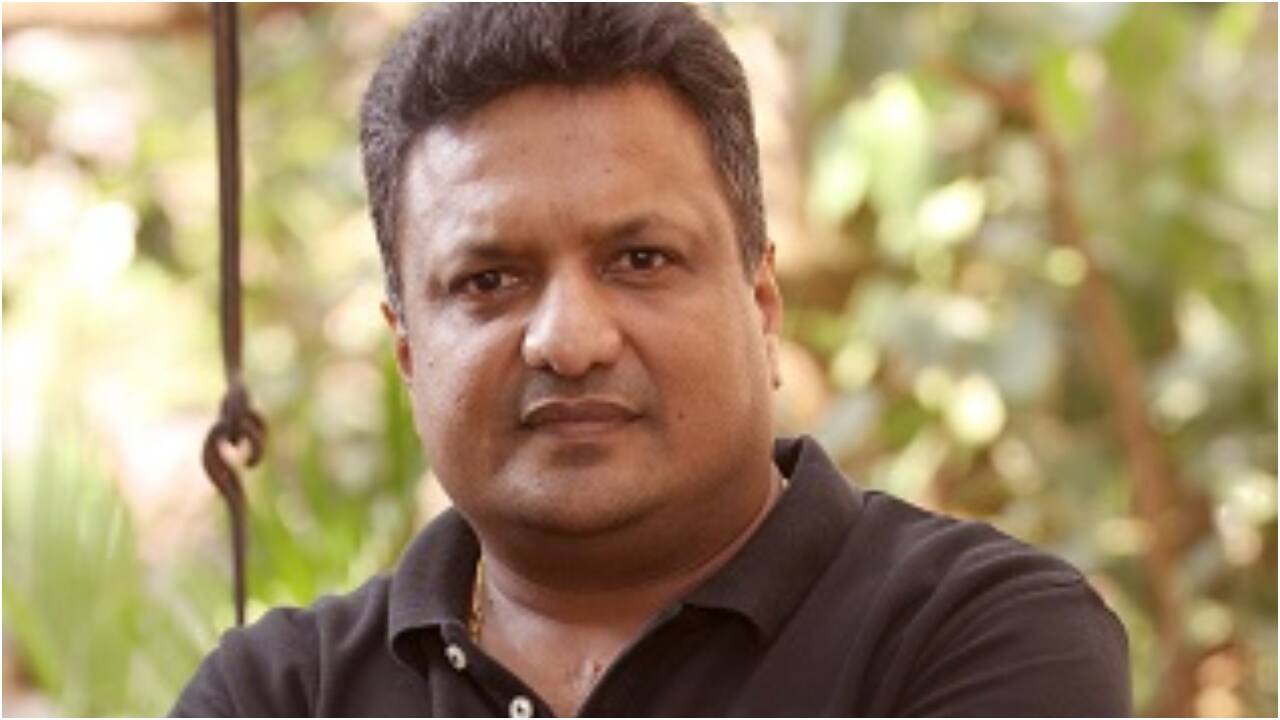 Sanjay slams smoking posters: Filmmaker questions macho ‘smoker’ heroes