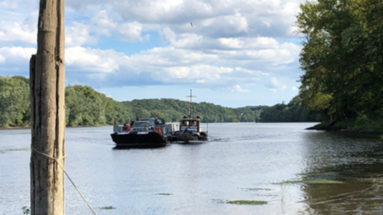 Rocky Hill-Glastonbury Ferry carries three cars across Connecticut River on route dating to 1655