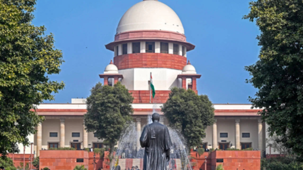 SC refuses interim stay on MDR for UPI transactions, asks Centre to explain decision