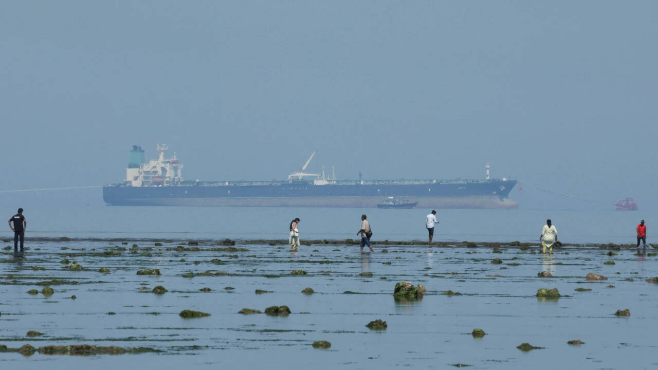 Indian imports of Russian crude oil to decline further amid lower exports, Chinese competition