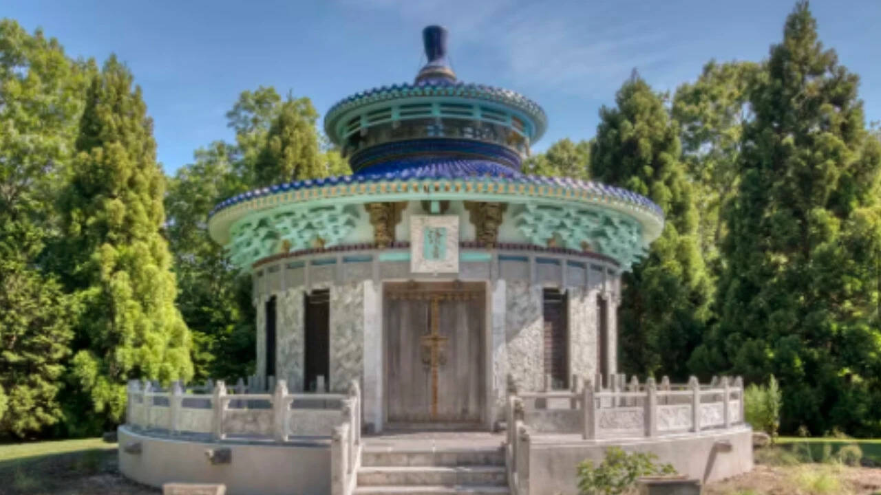 $3.95M Bridgehampton estate with 15th-century Buddhist temple replica listed for $7.5M