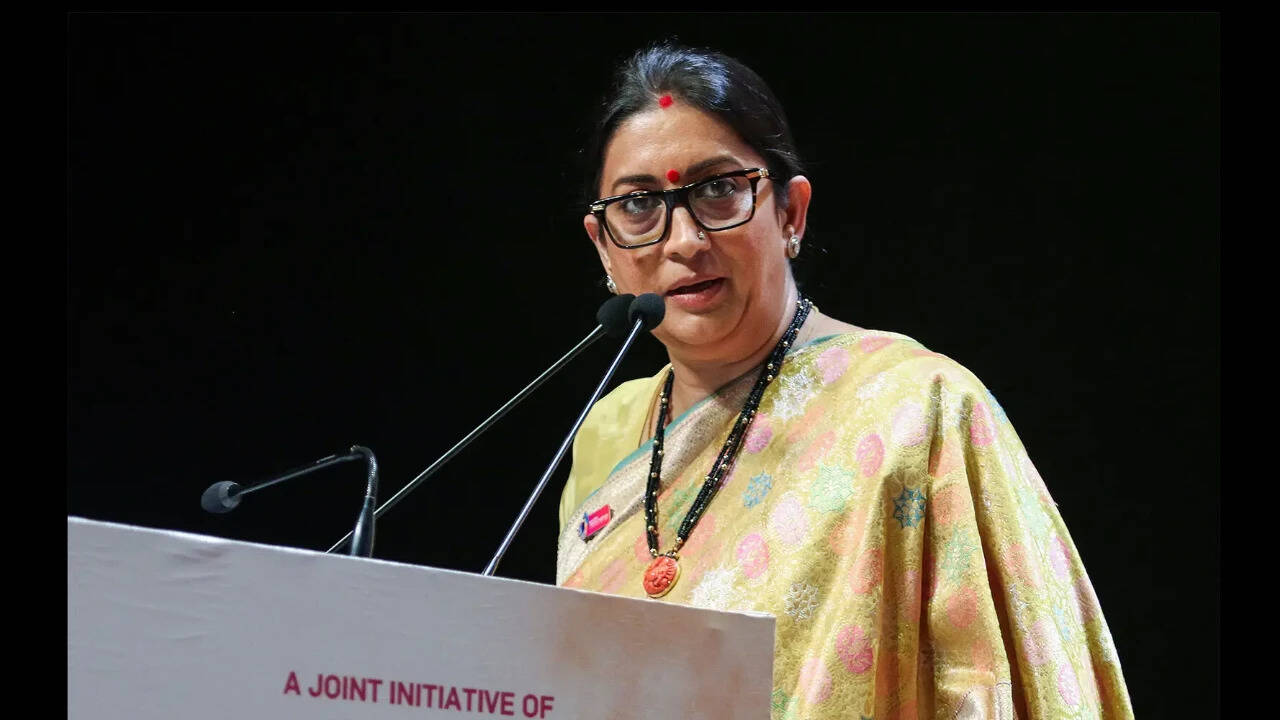 'Is Congress giving clean chit to EC in Kerala, Punjab, Himachal?' BJP's Smriti Irani on SIR row