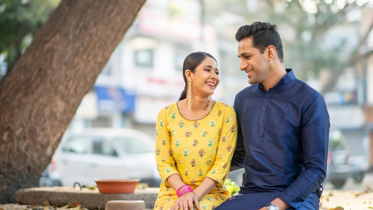 5 questions to ask before saying yes to an arranged marriage, beyond “what do you do?”