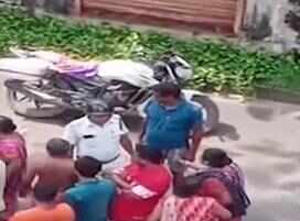 Egg therapy for BJP neta after protest against loud music