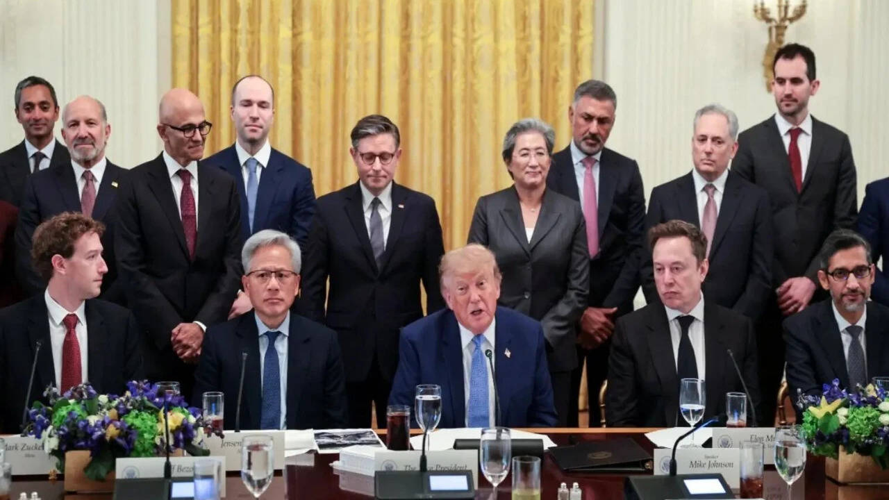 ‘Bigger than internet’: Trump officially renames AI as ‘super intelligence’