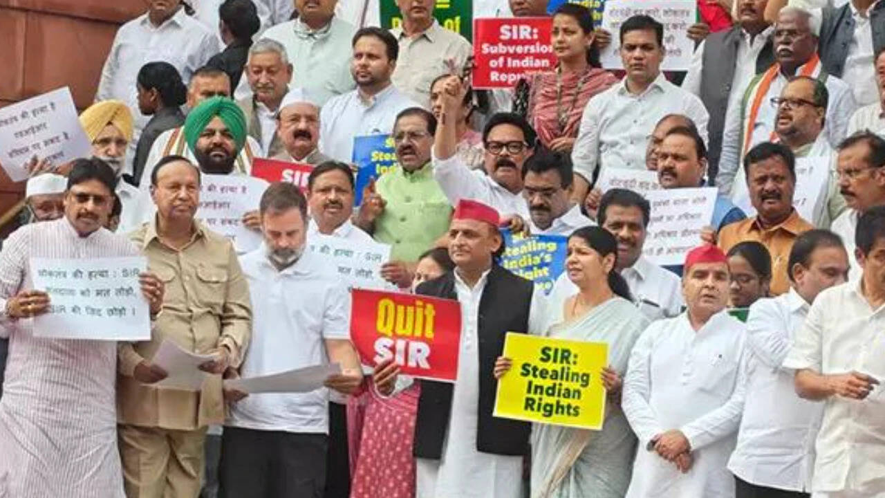 INDIA bloc to meet today to finalise plan for anti-SIR agitation
