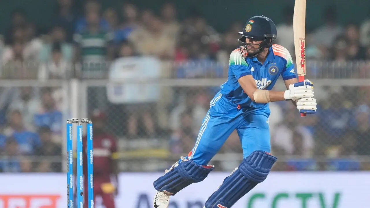IND vs WI, 2nd ODI: India make mockery of 406 chase, hunt down target with Gill doube ton