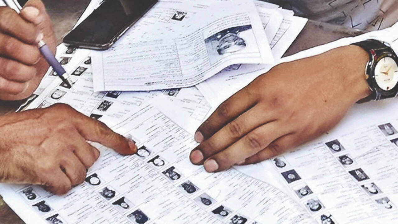 EC rolls back SIR declaration in Form 6 for states where the exercise is over: What it means