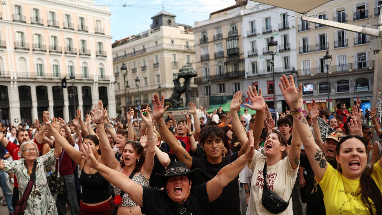 Spain changes housing rules after protests: What's new for tenants and landlords