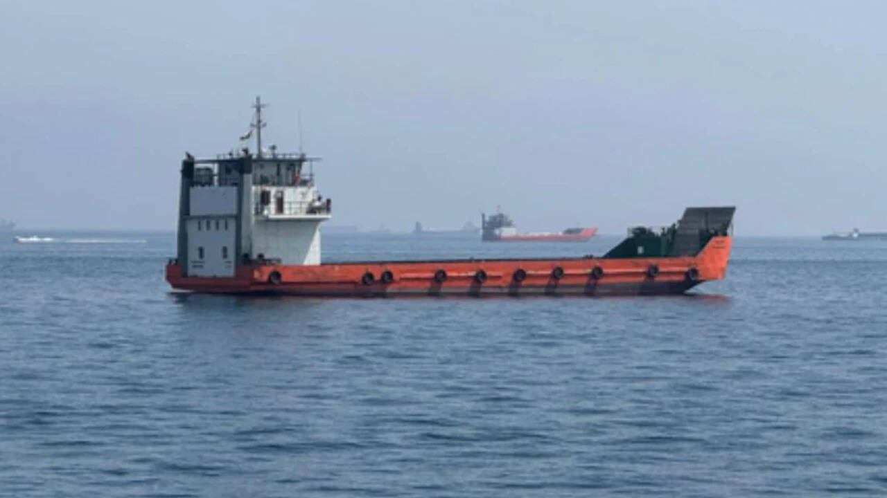Indian among 5 crew members killed by pirates aboard hijacked oil tanker now under Somali forces’ control