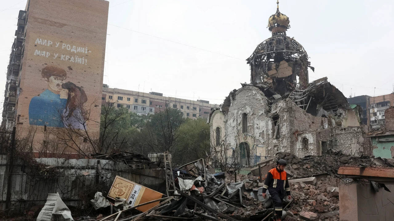 Russian strikes kill 7 in Kyiv; weak air defence keeps Ukraine under pressure