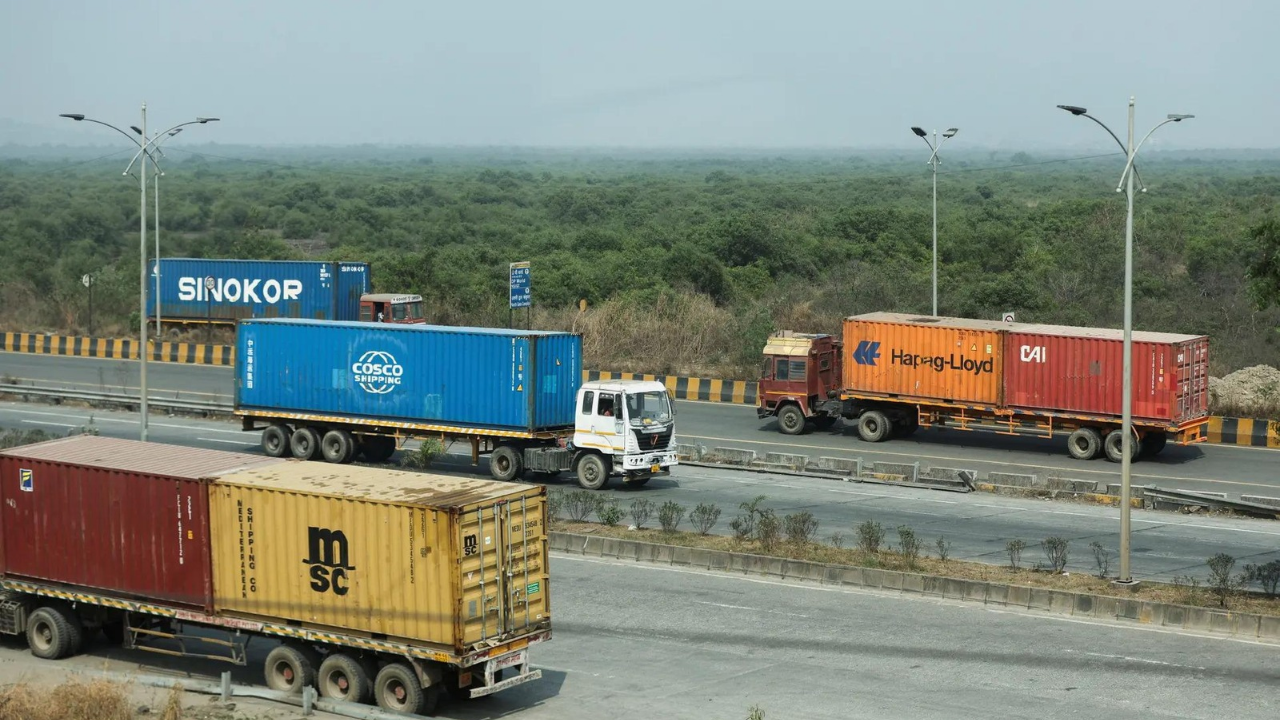 AIMTC seeks total toll exemption for heavy commercial vehicles at Mumbai entry points