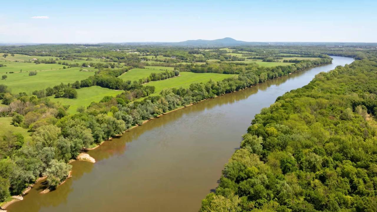 1,000+ acre Loudoun estate with Potomac frontage listed for $41.5M