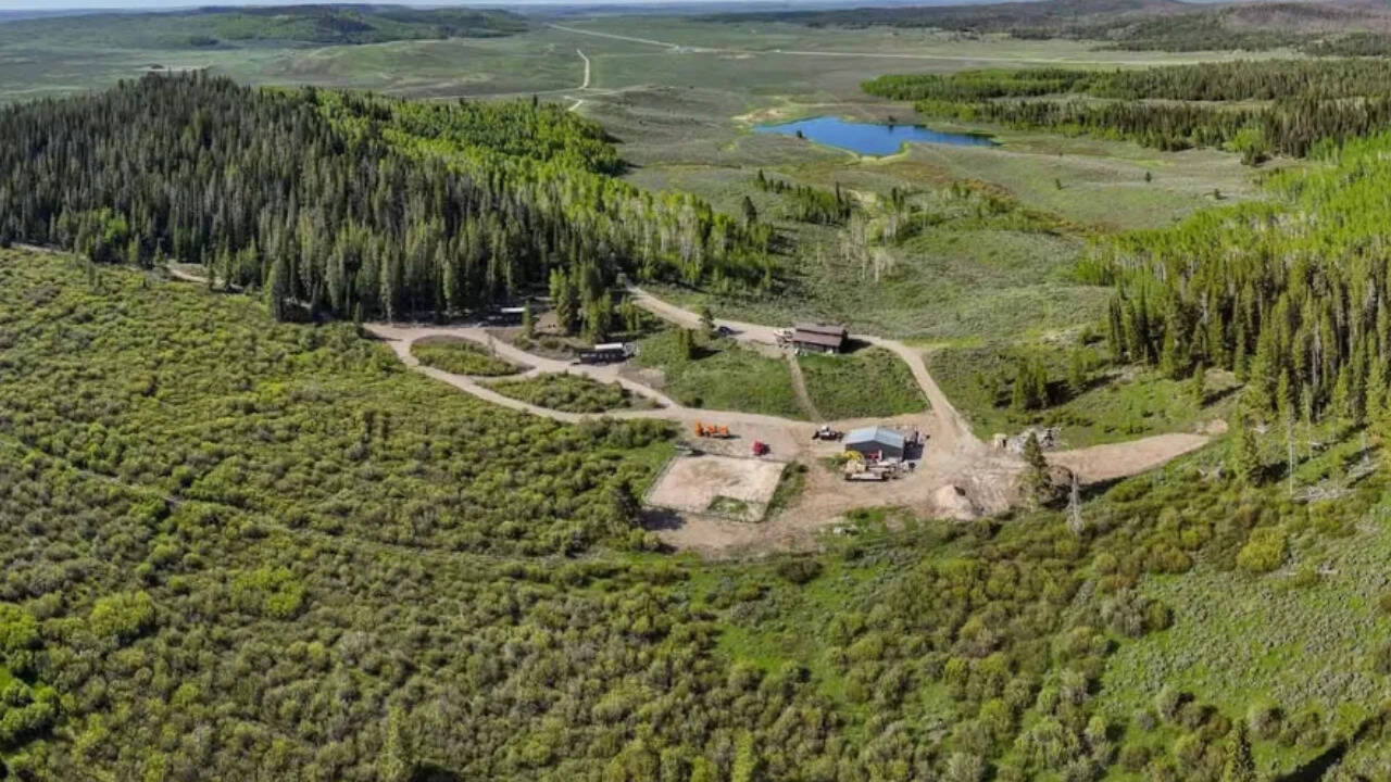 A 558-acre Wyoming ranch sat unsold for 14 months; auction plan drew a buyer before bidding began
