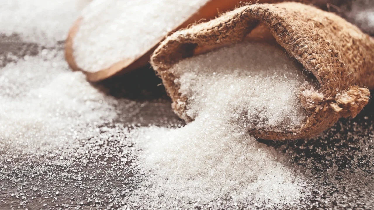 Govt limits sugar stock limit to 1,000 quintals ahead of festive season
