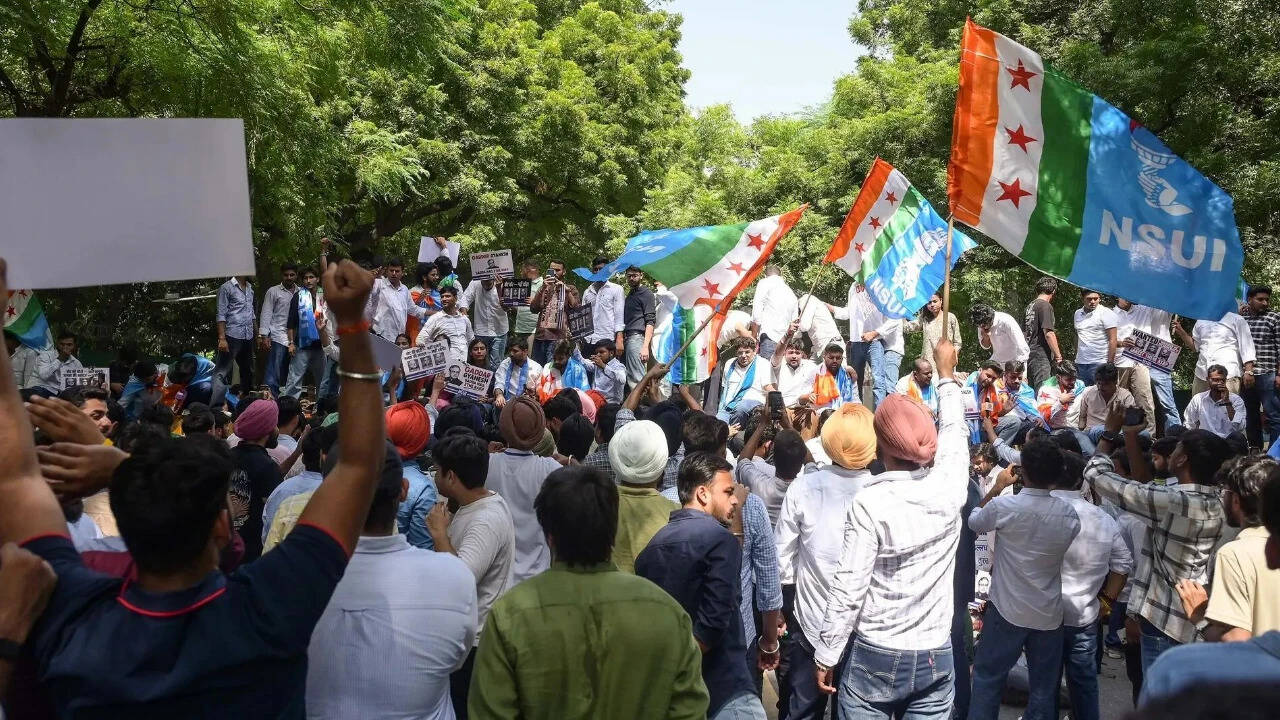 Delhi Police registers 3 FIRs over protests demanding CEC Gyanesh Kumar's resignation