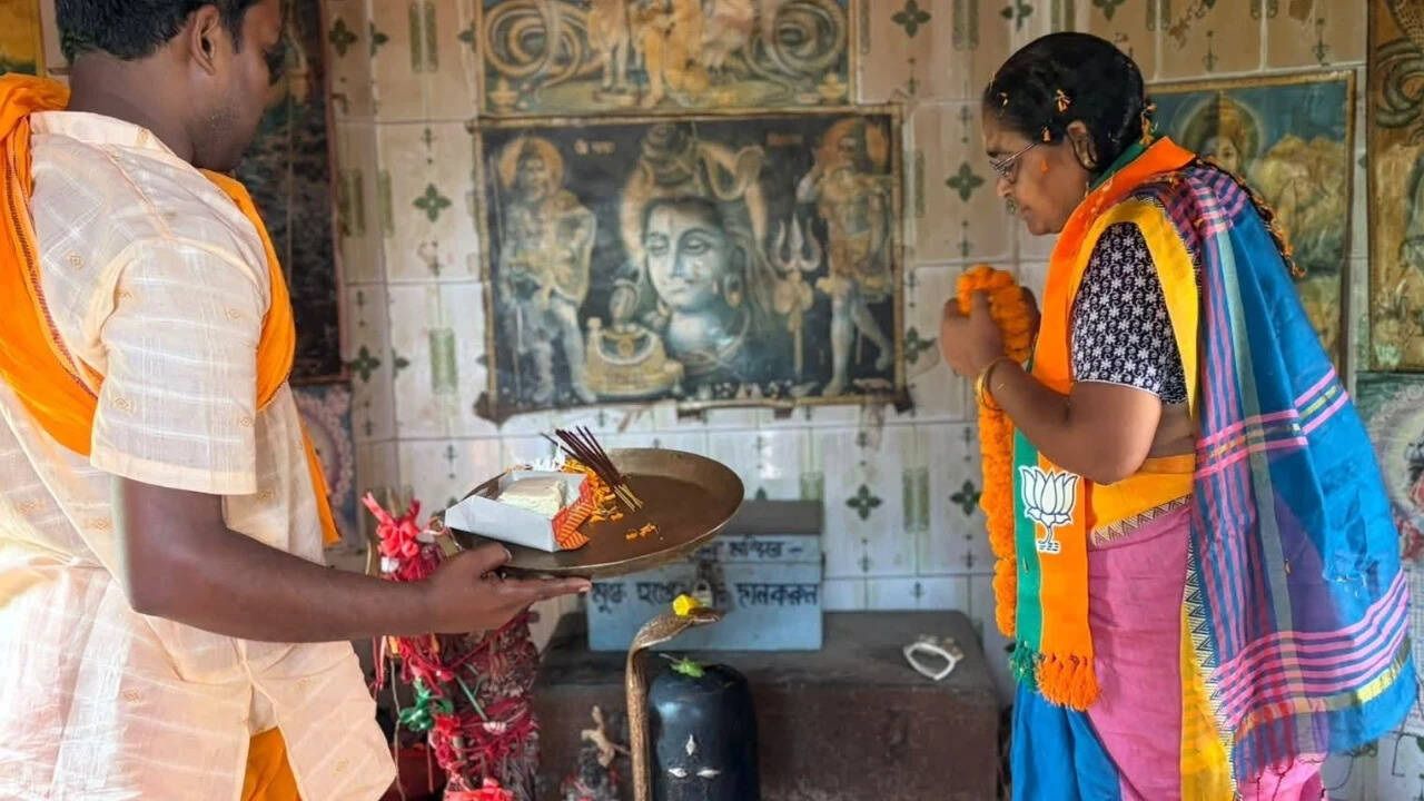 Muslim youths set up BJP office after CM Suvendu Adhikari's ‘friendship’ appeal