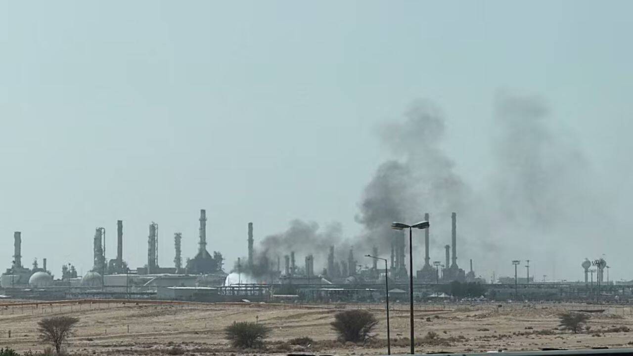 Yemeni govt strikes Houthis as tensions rise amid reports of planned Saudi offensive