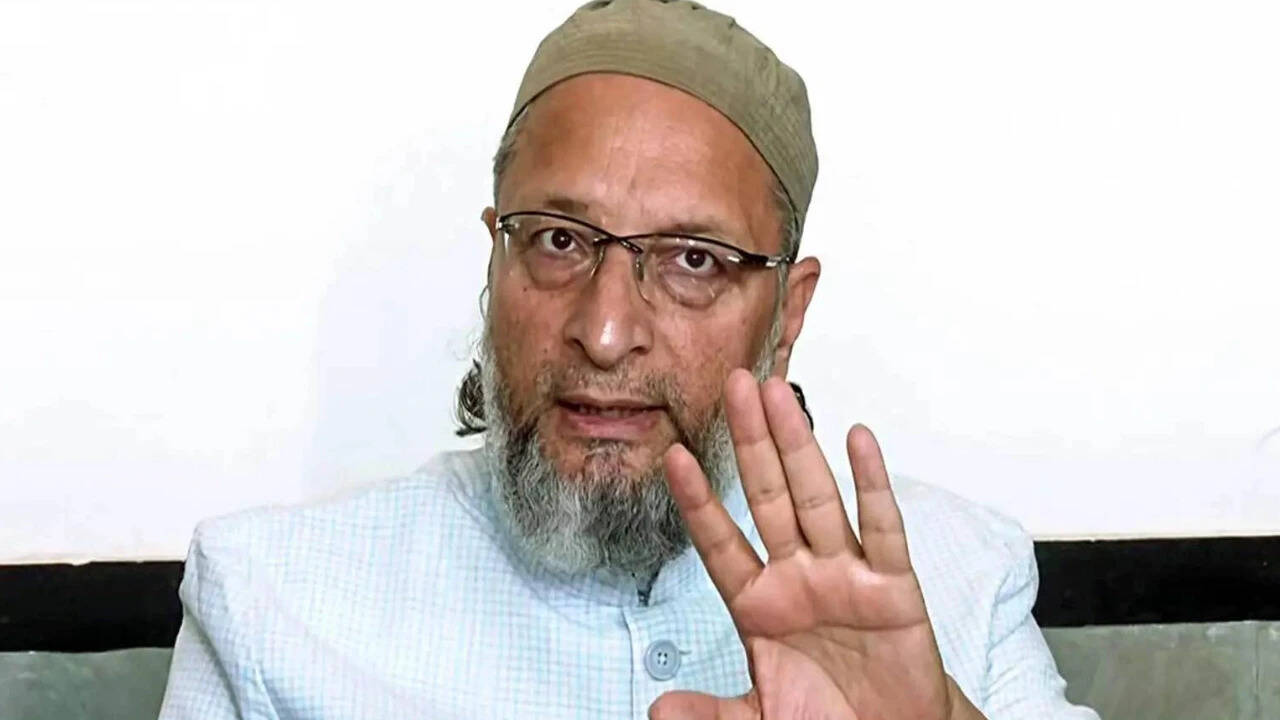 ‘Will create a lot of trouble’: Owaisi warns of protests bigger than Jantar Mantar over Form 7
