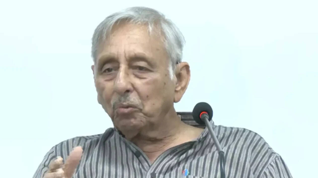 India can launch surgical strikes on Pakistan, but can't hold talks: Mani Shankar Aiyar