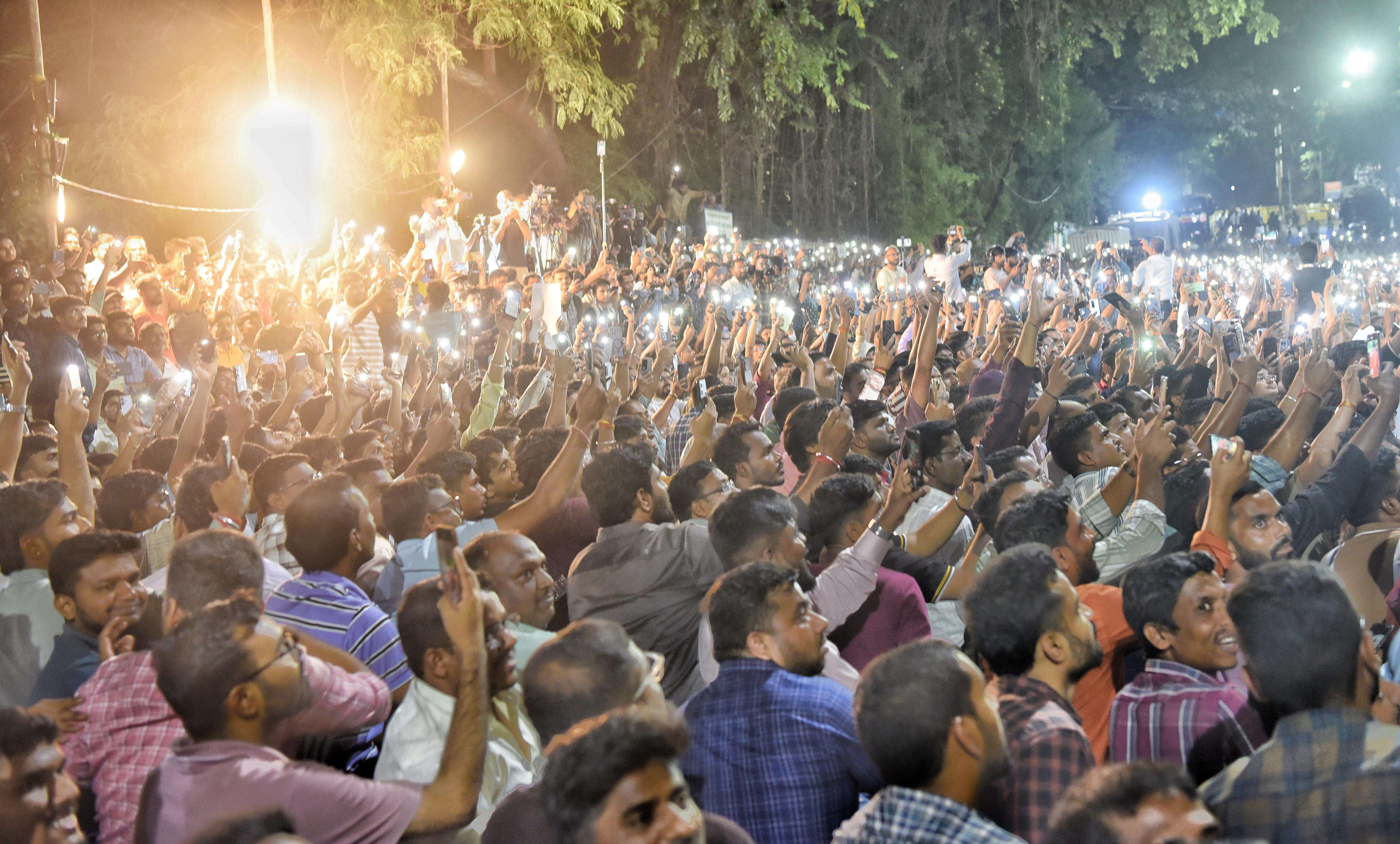 Raj Thackeray backs MPSC protesters in Pune, targets paper leaks and vote division