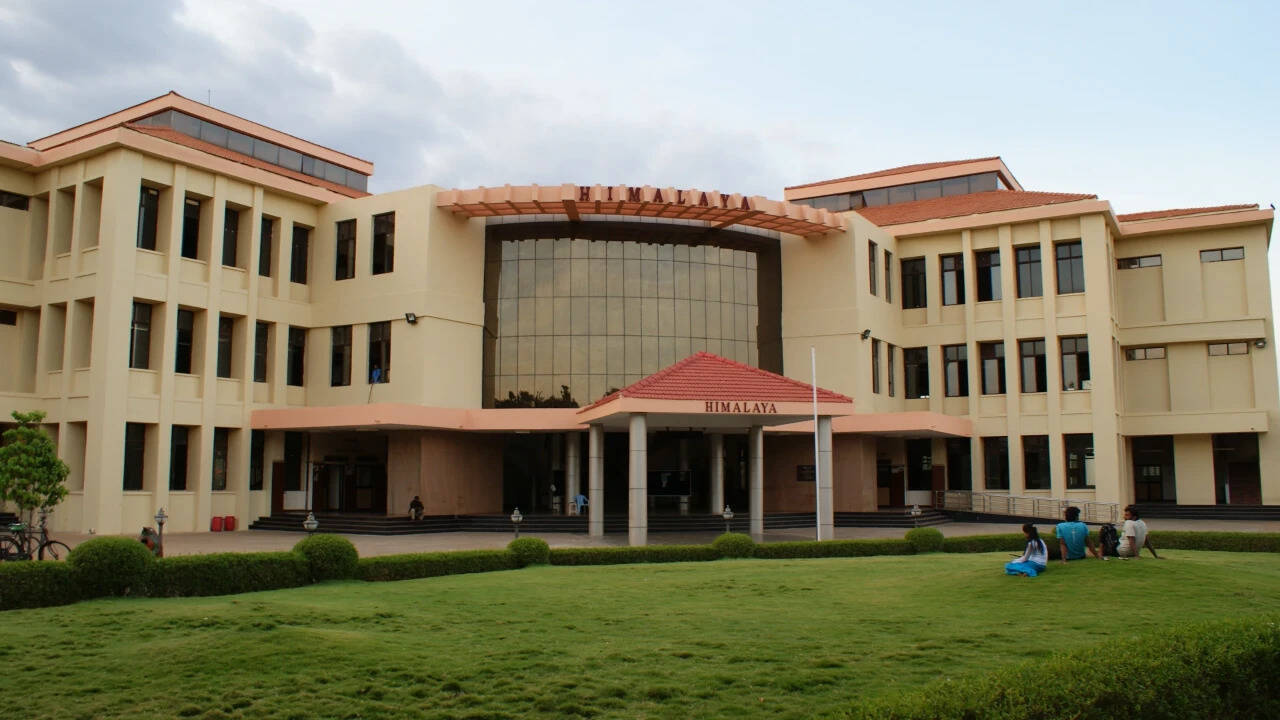 JEE Advanced 2026: 97 of top 100 rankers choose just 3 IITs; check which ones