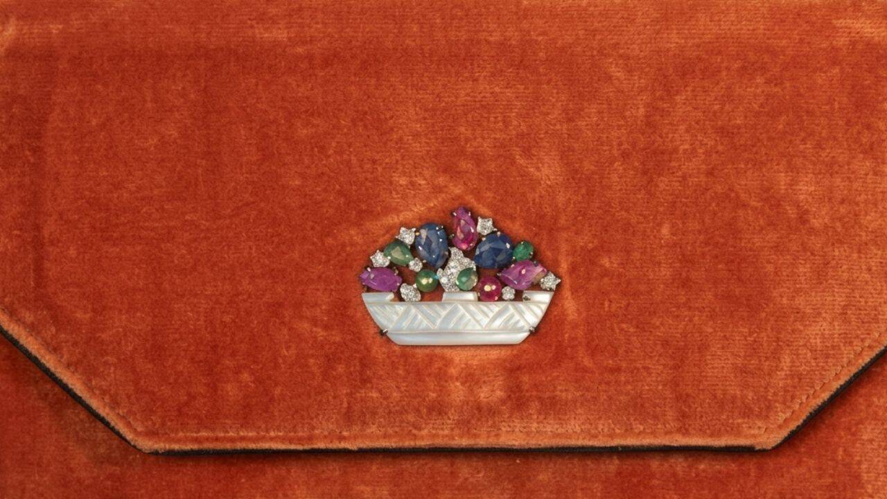 Thrift shopper paid $1.50 for purse; Cartier piece later valued at $35,000