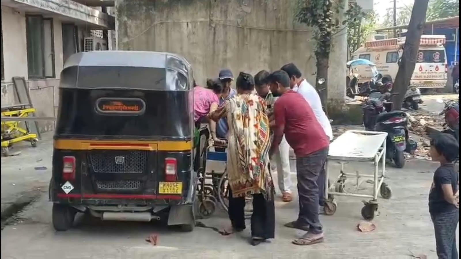 Woman delivers baby in autorickshaw after getting stuck in Ulhasnagar traffic in Mumbai Metropolitan Region
